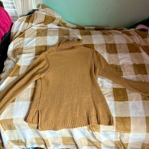 XL jennifer lopez sweater